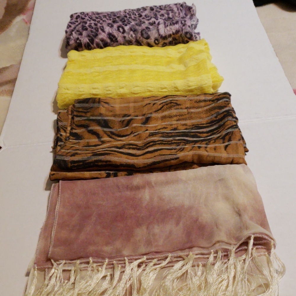🎁BUNDLE 4 VINTAGE 1990'S SCARFS/SHAWL/WRAP